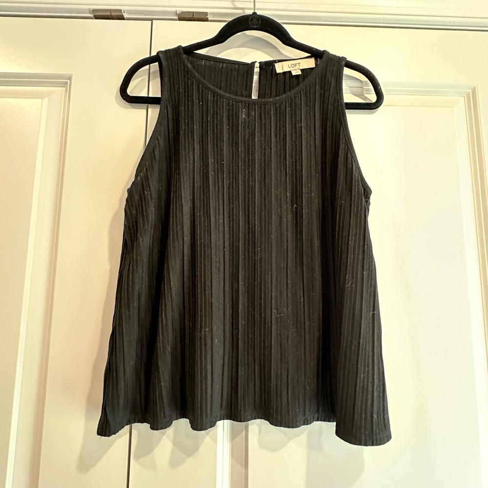 LOFT Charcoal Ribbed Tank Top